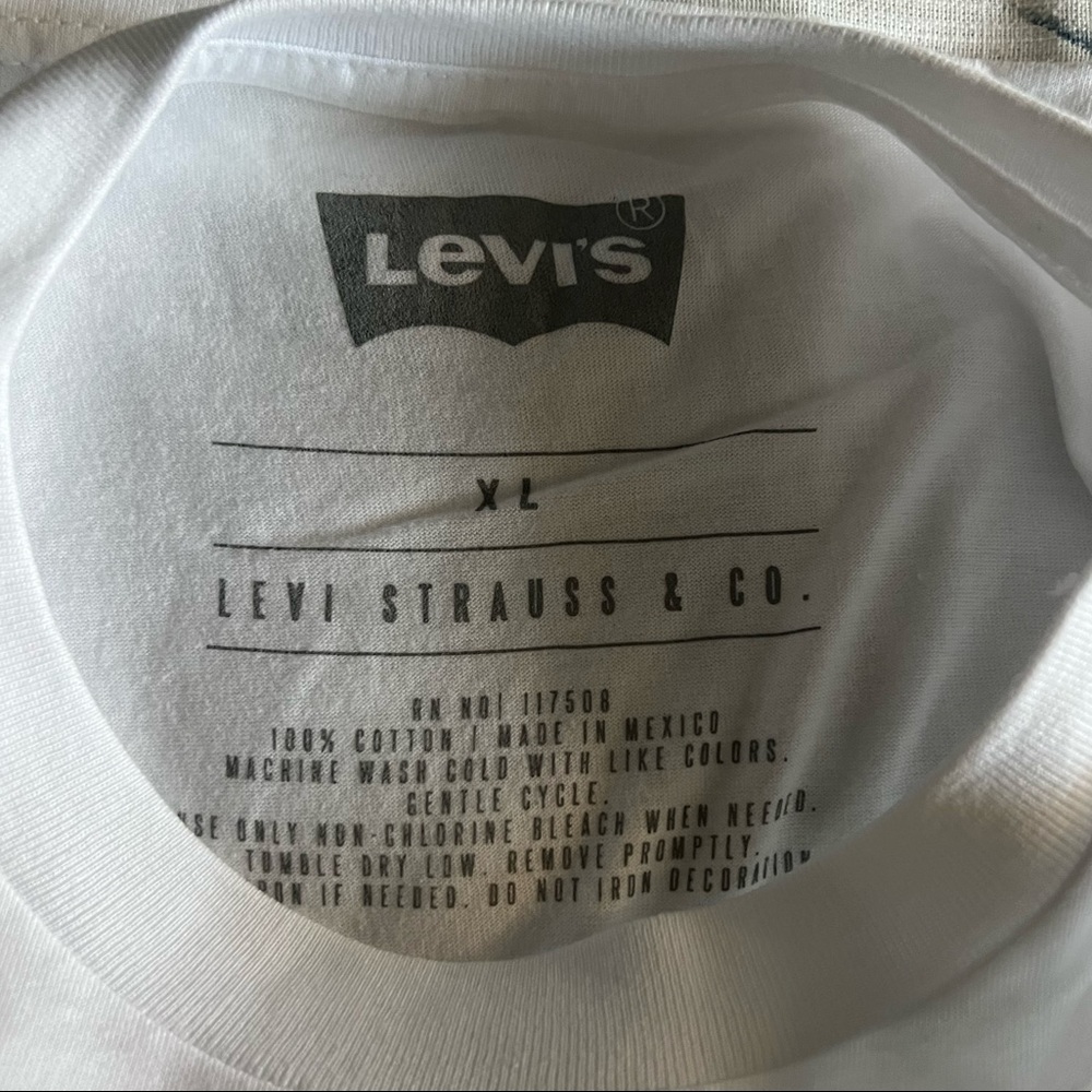 New Levi’s T-Shirt Size XL - Picture 6 of 7
